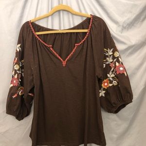 Solitaire Brown Blouse w/ Embroidered Detail Sz M